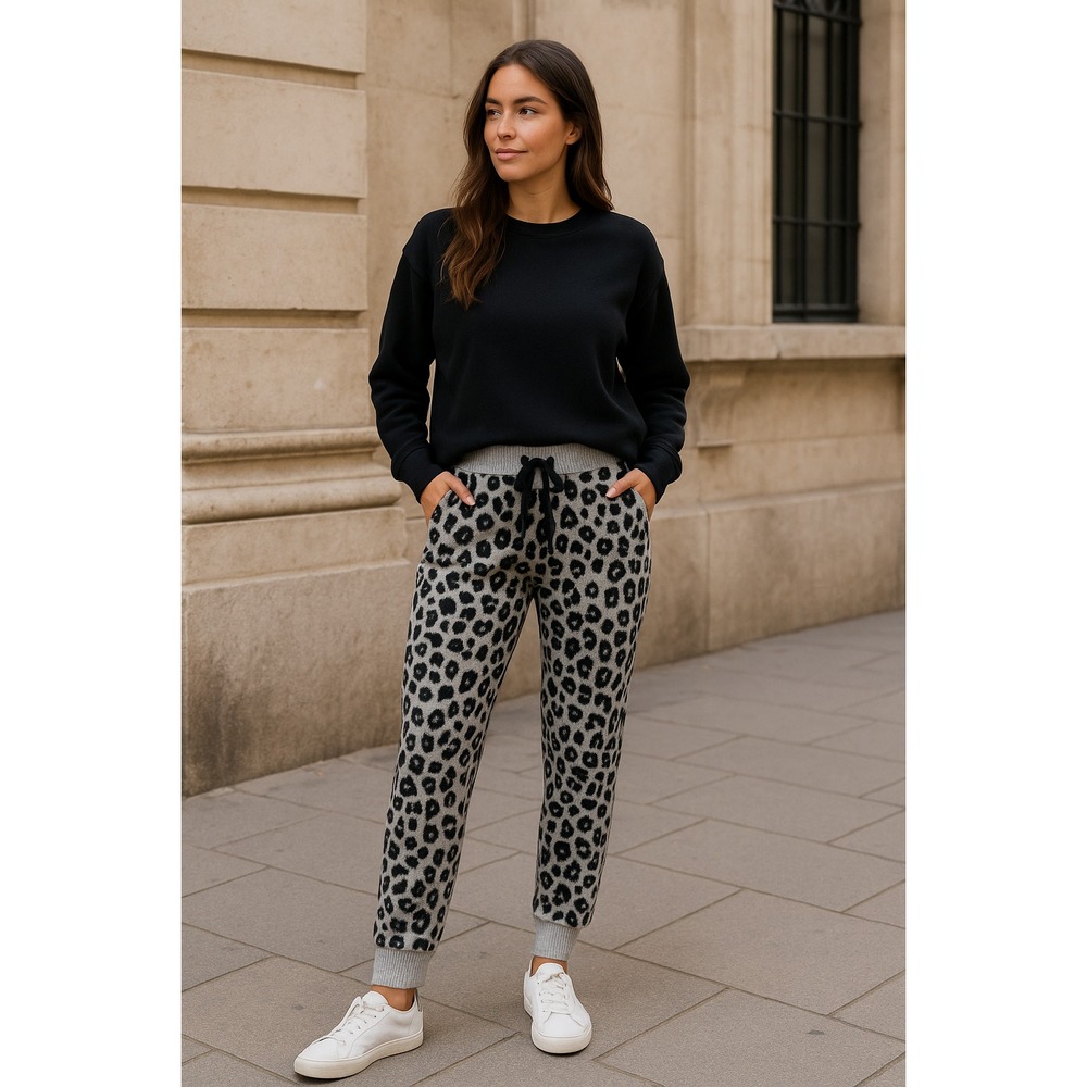 Vince Camuto Cozy Leopard Print Joggers Size XL Cozycore Athleisure Wear Mobwife